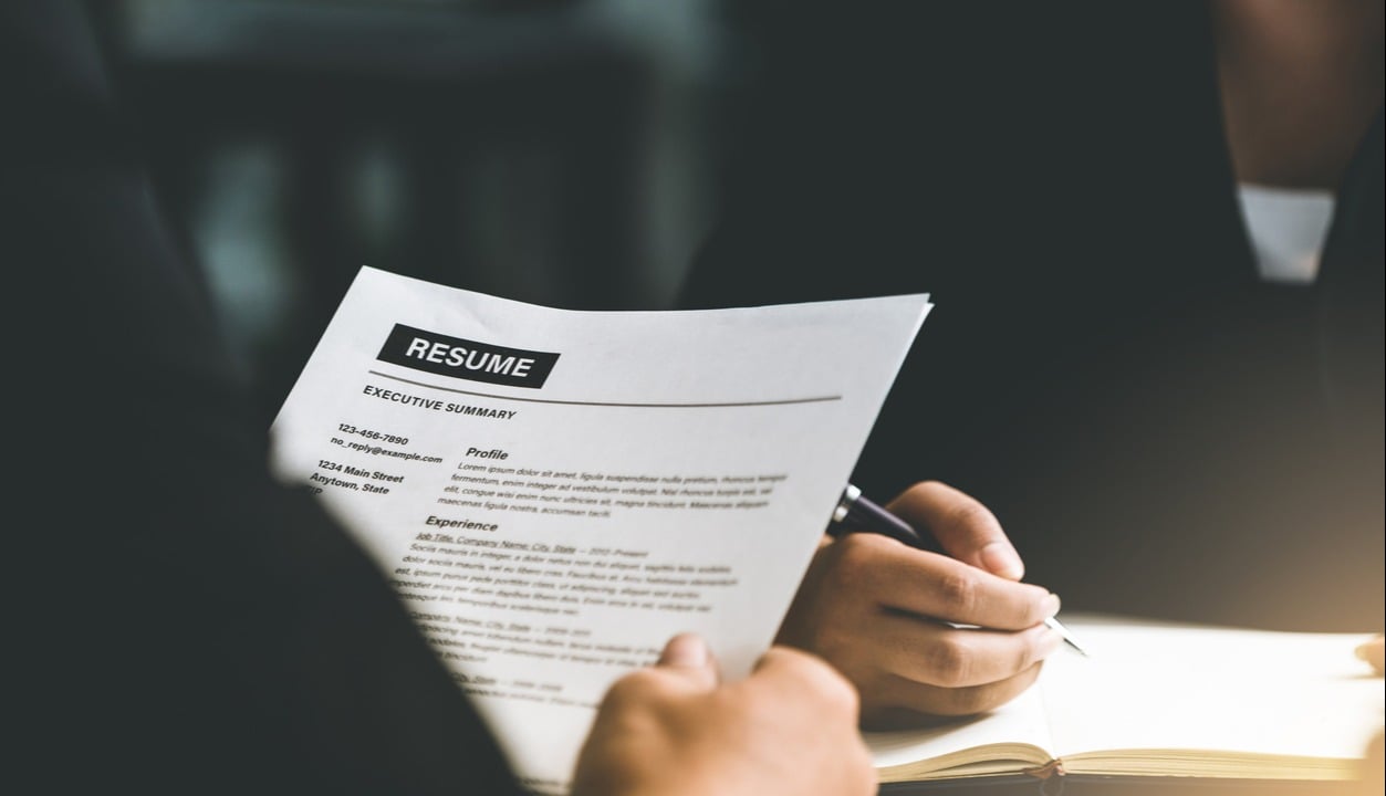 How to... Get job interviews in the sports industry with a cover letter that stands